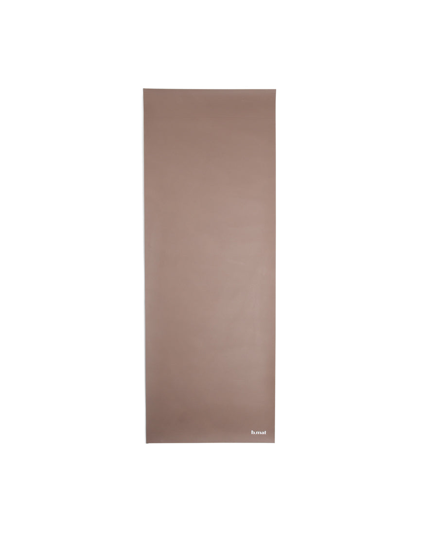 B MAT traveller ヨガマット 2mm カカオ b, mat traveller 2mm yoga mat - grippy & compact – b, halfmoon