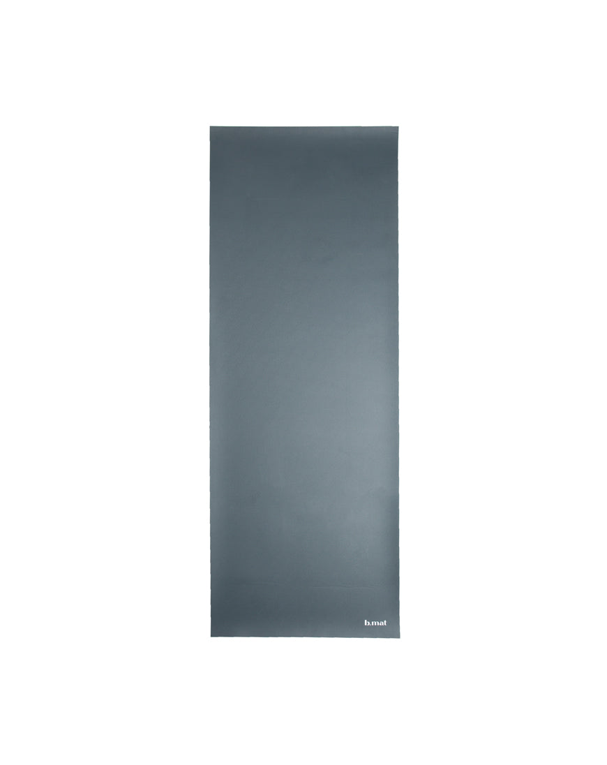 b, mat traveller 2mm yoga mat - grippy & compact – b, halfmoon