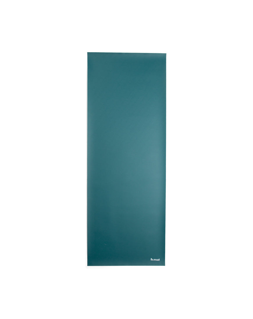 b, mat traveller 2mm yoga mat - grippy & compact – b, halfmoon
