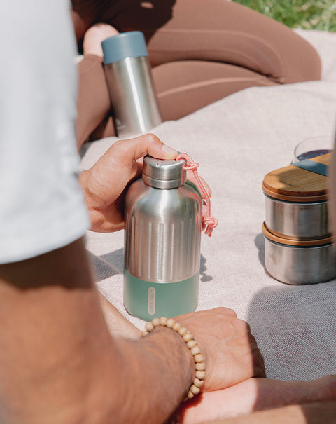 stainless-steel-bento-box-grey-20475-0001_explorer-bottle-650ml-olive-20467-0001_insulated-travel-cup-slate-20468-0001-arcana23