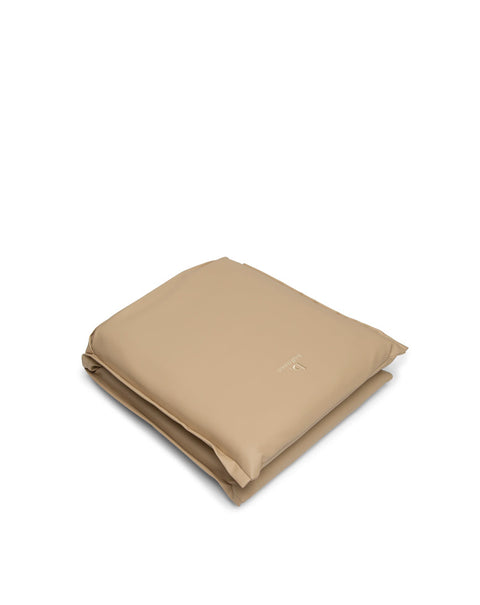 vegan-floor-chair-swatch-dune-2